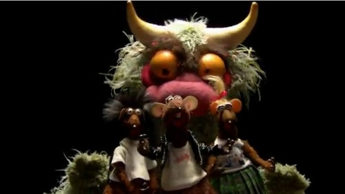the Muppets interpreting bohemian Rhapsody from Queen