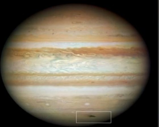 Gran bola de fuego cae en Júpiter Junio 2010